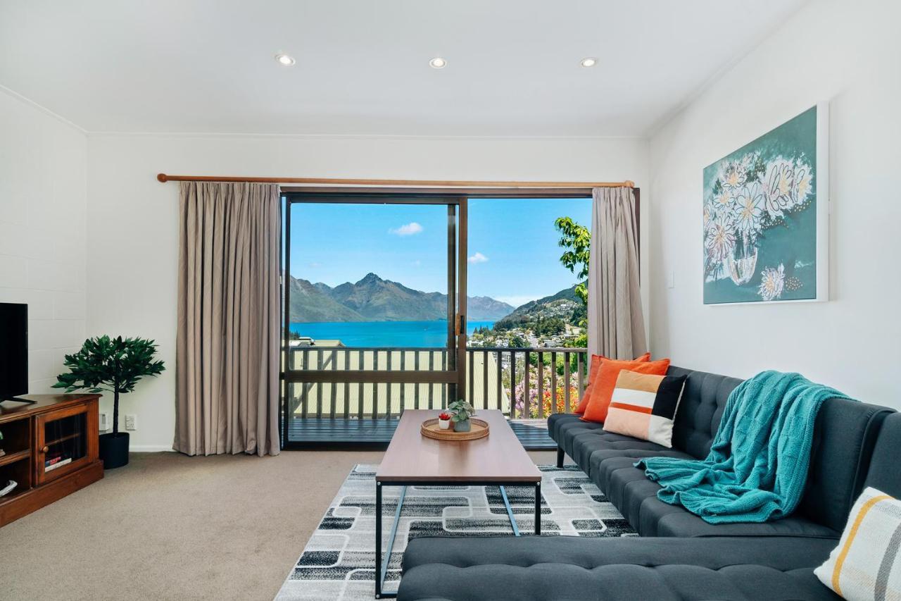 Town Centre Location With Stunning View - Unit 1 Lejlighed Queenstown Eksteriør billede